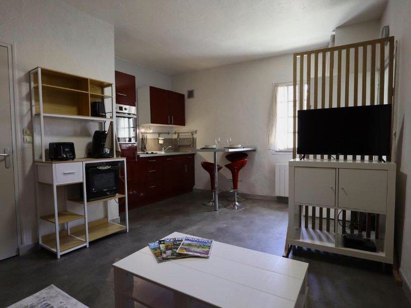 Studio cozy au coeur du village - Wifi - Netflixの写真