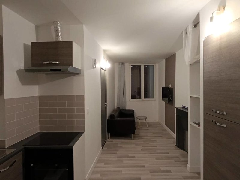 Confortable 2 chambres au cœur du Varの写真
