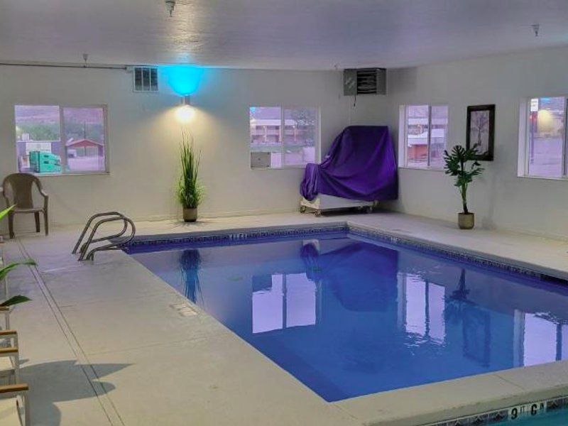 クオリティ イン & スイーツ サリーナ ナショナル フォレスト エリア (Quality Inn & Suites Salina National Forest Area)の写真