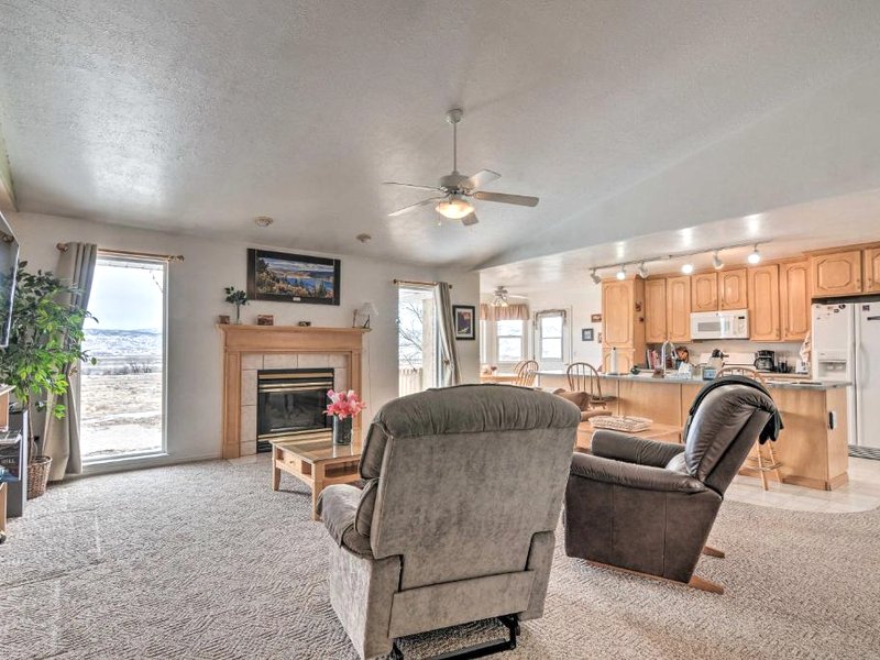 Outdoorsy Utah Paradise with Mountain Views!の写真