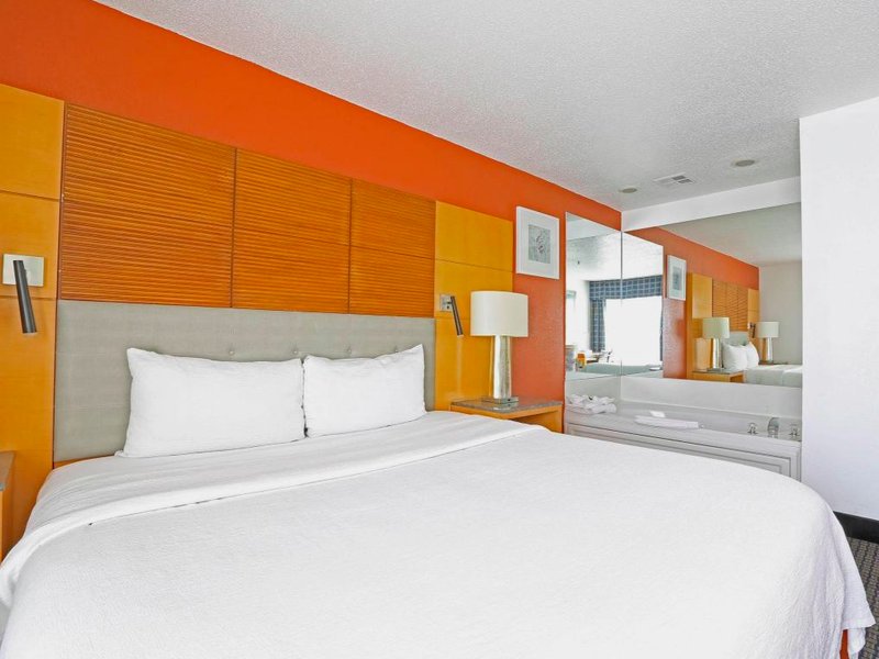 デイズ イン バイ ウィンダム カルメット パーク (Days Inn by Wyndham Calumet Park)の写真