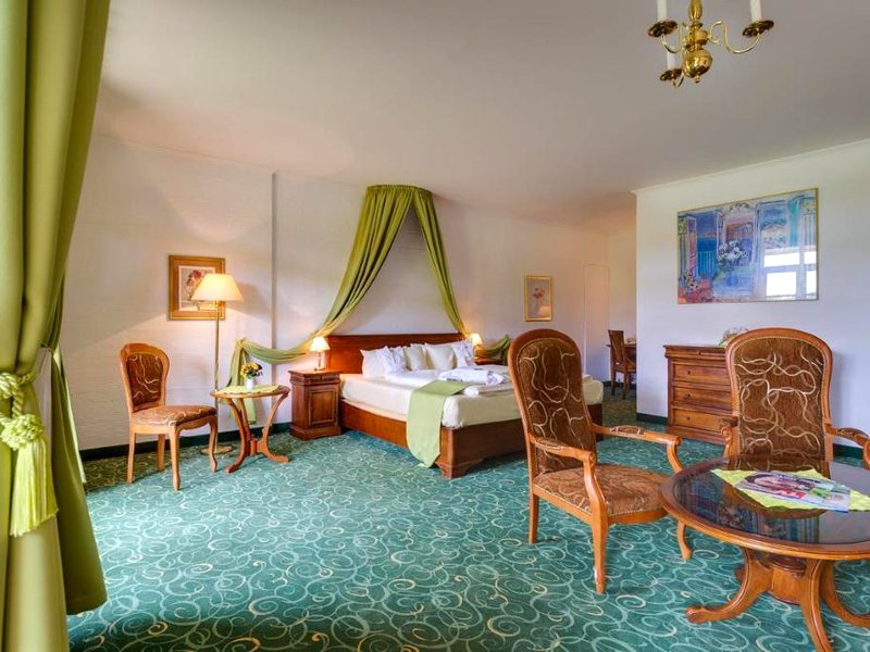 パノラマ ベルクホテル ヴェッティナー ホーヘ (Panorama Berghotel Wettiner Hoehe)の写真