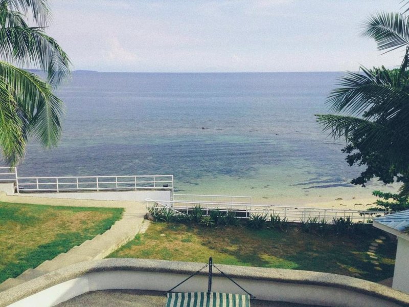レッドドアーズ @ スキテル バジェット ホテル ナスグブ (RedDoorz @ Sukitel Budget Hotel Nasugbu)の写真