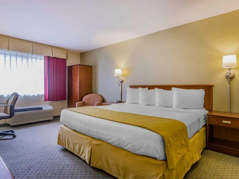 クオリティ イン ハイド パーク - ポキプシー ノース (Quality Inn Hyde Park - Poughkeepsie North)の写真