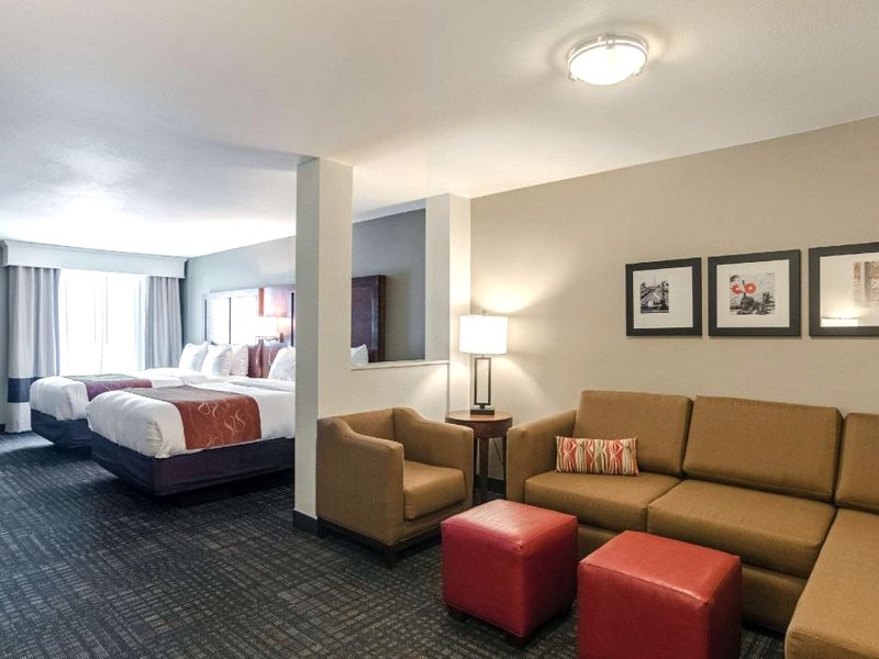コンフォート スイーツ ラブランド (Comfort Suites Loveland)の写真