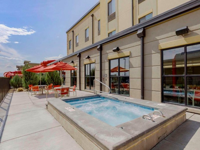 コンフォート スイーツ ラブランド (Comfort Suites Loveland)の写真