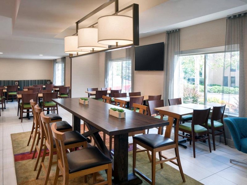 フェアフィールド イン&スイーツ ラブランド フォート コリンズ (Fairfield Inn & Suites Loveland Fort Collins)の写真
