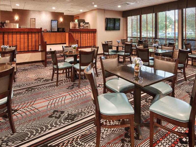 Days Inn by Wyndham Englewood Dayton Airportの写真