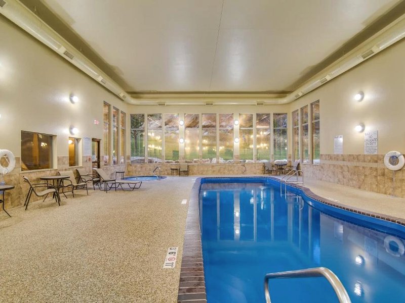 Holiday Inn Express Hotel & Suites Custer By IHGの写真