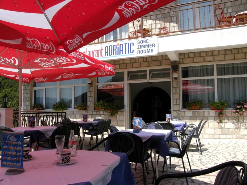 Guest House & Restaurant Adriatic Klekの写真