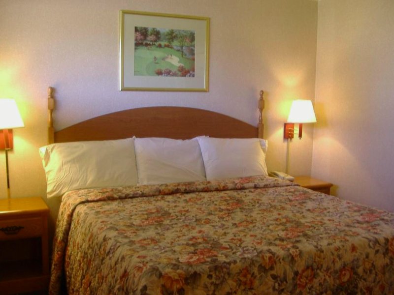 Regency Inn & Suites Greensboroの写真