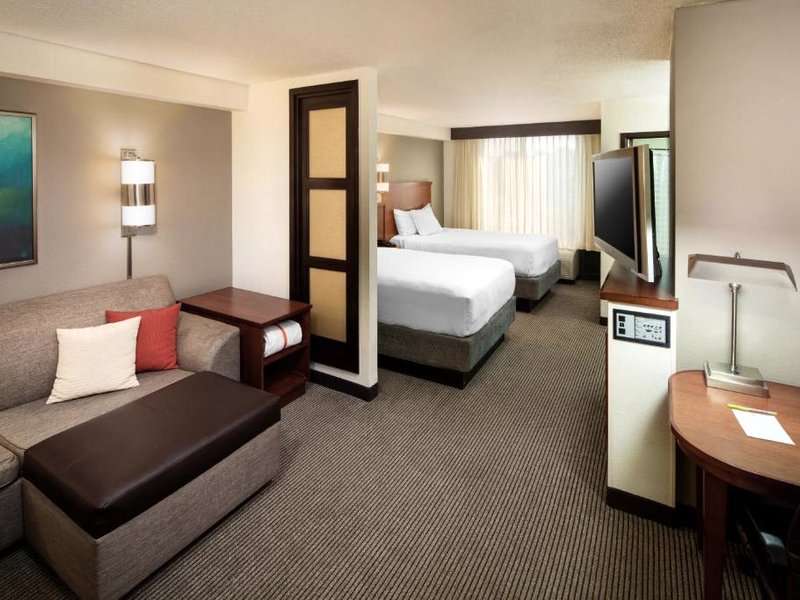 Hyatt Place Topekaの写真