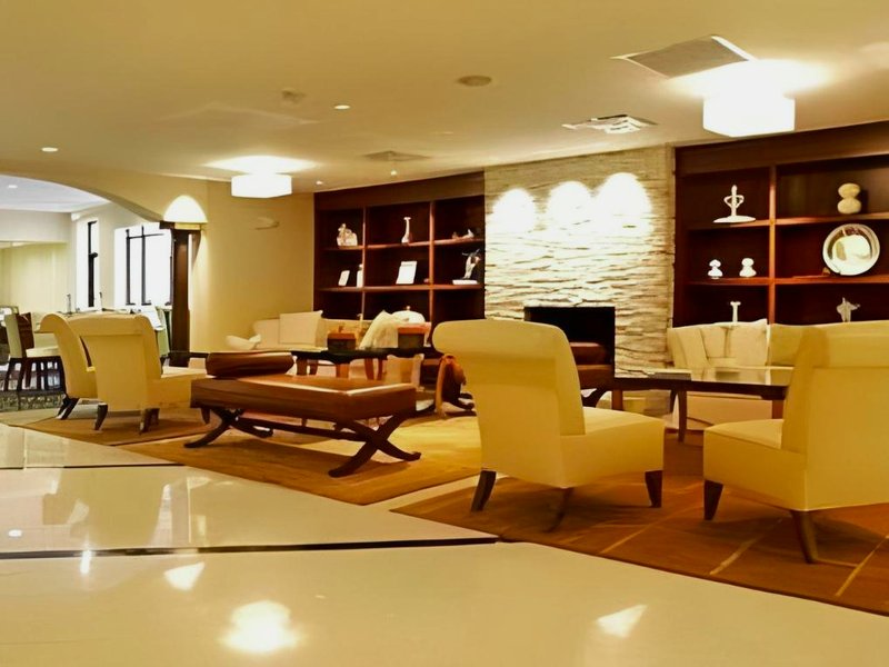 コートヤード モントベール (Courtyard Montvale)の写真