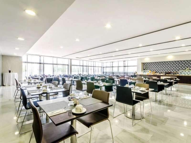 ユーロスターズ エグゼクティブ ホテル (Eurostars Executive Hotel)の写真