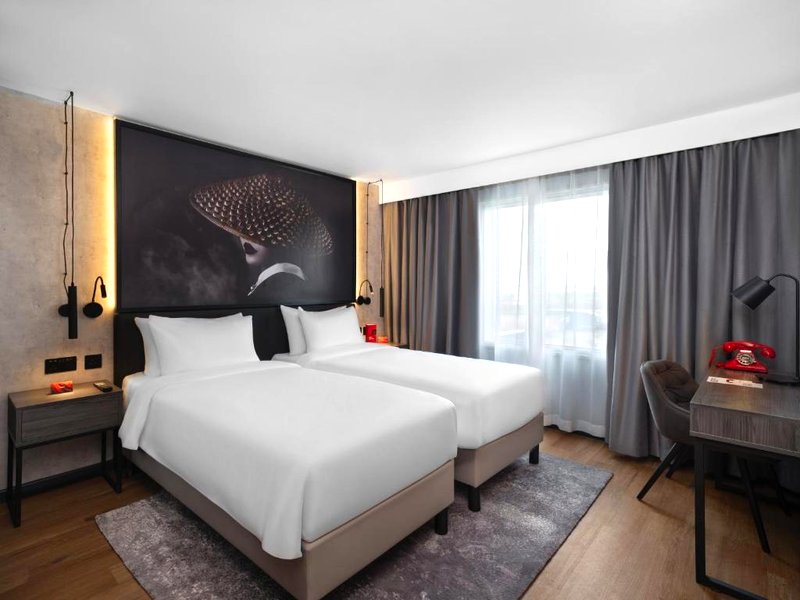 ラディソン レッド ロンドン ガトウィック エアポート (Radisson RED London Gatwick Airport)の写真