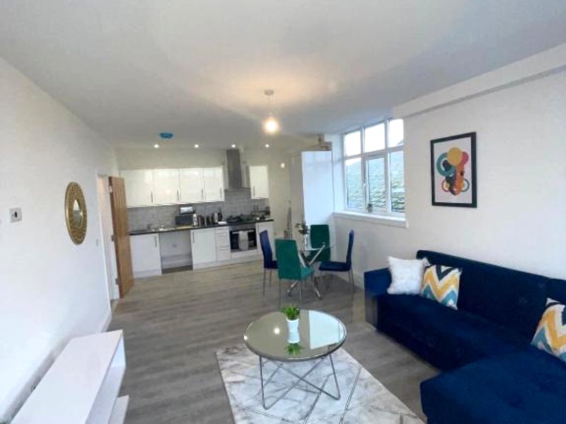 2 Bedroom Apartment - Flitwick - Contractor Friendly - Tourist Ready - Full Kitchen - WiFi - Smart Tの写真