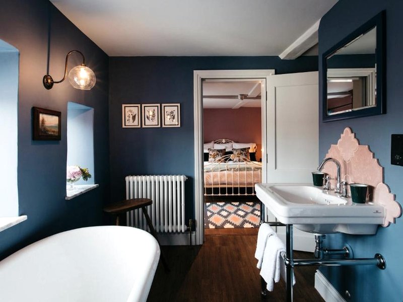 ザ バウアー ハウス レストラン ＆ ルームズ (The Bower House, Restaurant & Rooms)の写真