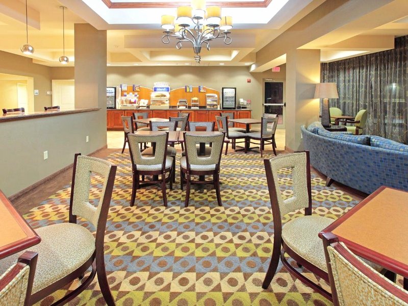 Holiday Inn Express Searcy By IHGの写真