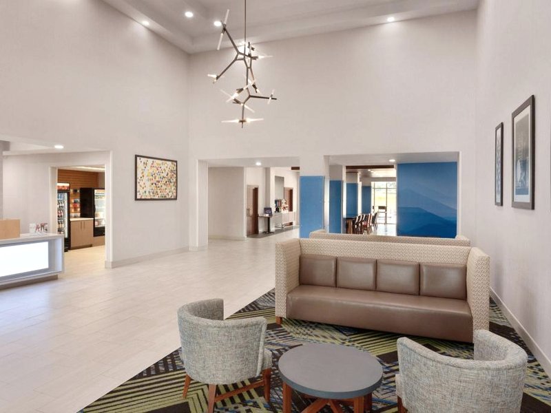 Holiday Inn Express Searcy By IHGの写真