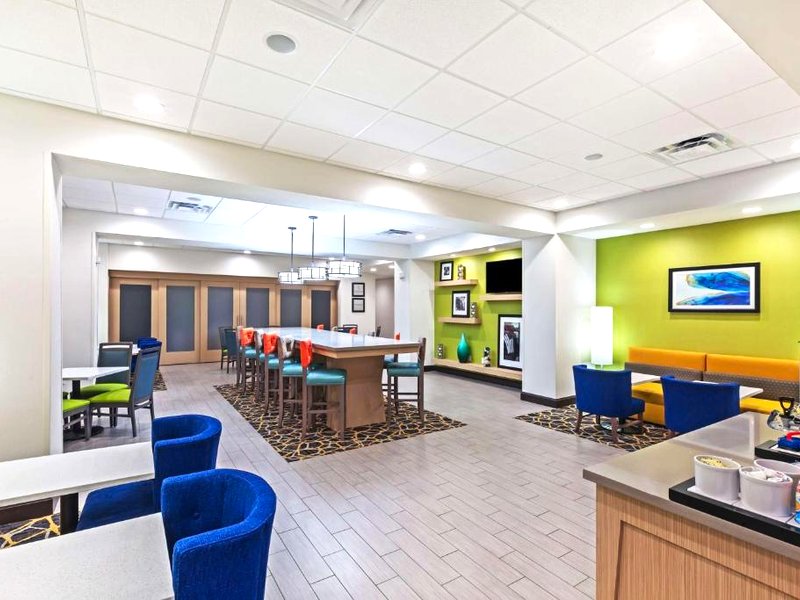 Hampton Inn by Hilton Ozonaの写真