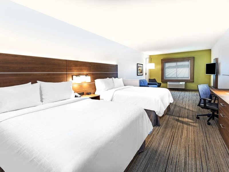 ホリデイ イン エクスプレス ＆ スイーツ オゾナ バイ IHG (Holiday Inn Express & Suites Ozona By IHG)の写真