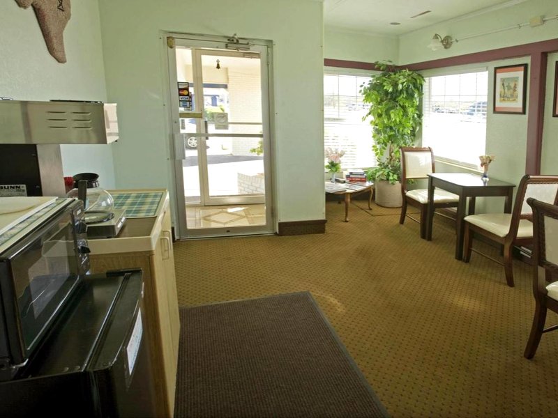 Americas Best Value Inn Ozonaの写真