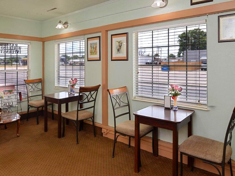 Americas Best Value Inn Ozonaの写真
