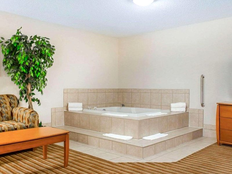 クオリティ イン&スイーツ (Quality Inn & Suites)の写真
