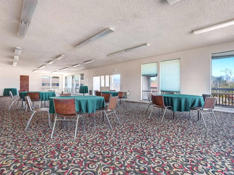 Motel 6 Fort Bragg, CAの写真