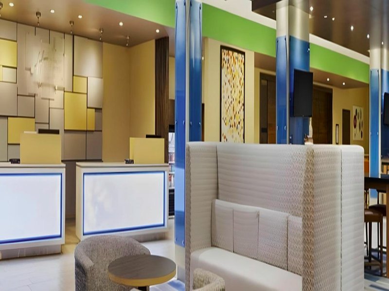 Holiday Inn Express & Suites - Kirksville - University Area By IHGの写真