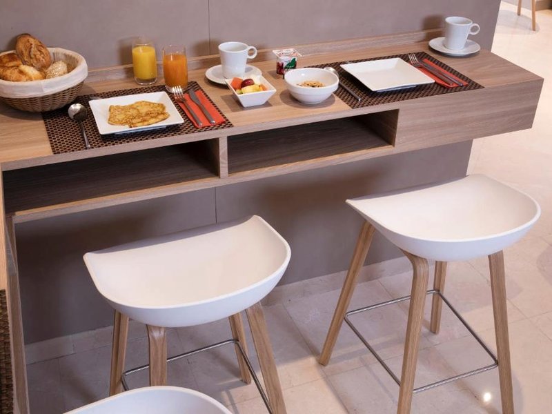 ibis Styles Bourg La Reineの写真