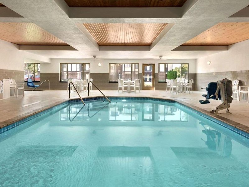 カントリー イン&スイーツ バイ ラディソン セント クラウド ウエスト MN (Country Inn & Suites by Radisson, St. Cloud West, MN)の写真