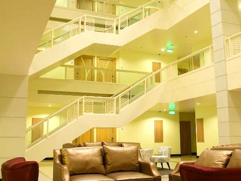 ジョリー スイーツ アンド スパ ペットカセーム (Jolly Suites and Spa Petchkasem)の写真