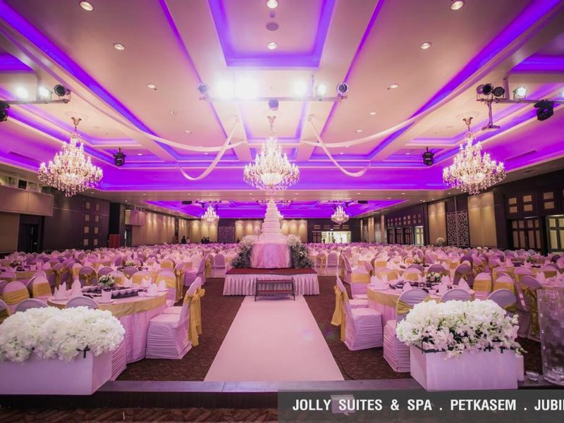 ジョリー スイーツ アンド スパ ペットカセーム (Jolly Suites and Spa Petchkasem)の写真