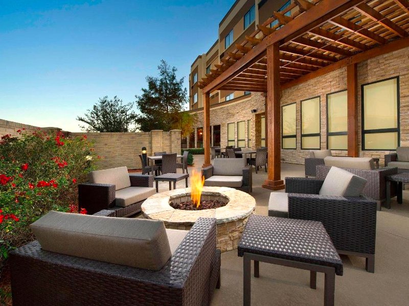 コートヤード ウィチタフォールズ (Courtyard Wichita Falls)の写真