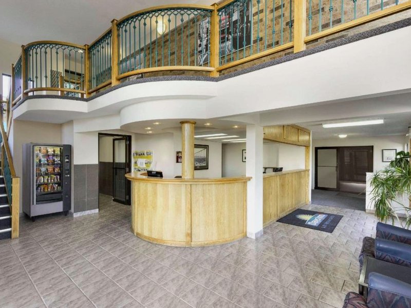 Days Inn by Wyndham Lethbridgeの写真
