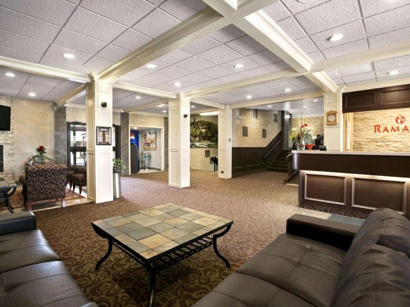 ラマダ バイ ウィンダム レスブリッジ (Ramada by Wyndham Lethbridge)の写真
