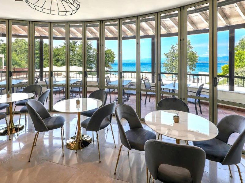 ブルー ウェーブス リゾート (Blue Waves Resort)の写真