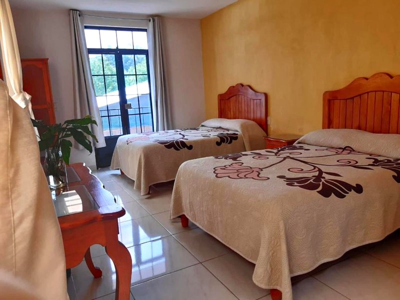 HOTEL CAMELINAS AREA BLANCAの写真