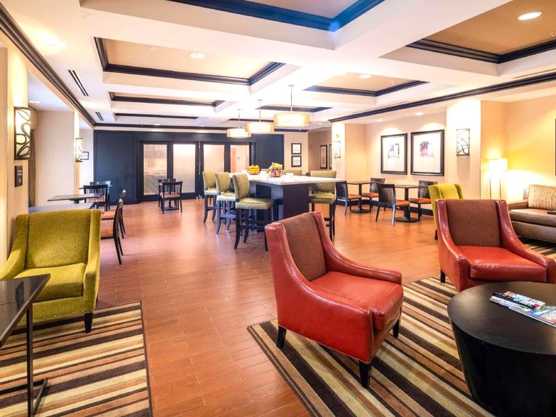 ハンプトン イン コビントン (Hampton Inn Covington)の写真