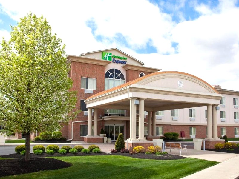 Holiday Inn Express Hotel & Suites Marion By IHGの写真