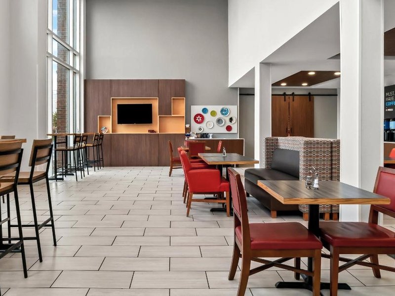 Holiday Inn Express Hotel & Suites Marion By IHGの写真