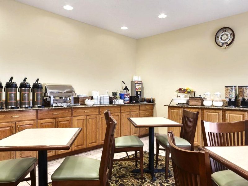 カントリー イン&スイーツ バイ ラディソン マリオン (Country Inn & Suites by Radisson, Marion, OH)の写真