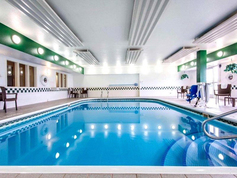 コンフォート スイーツ ロチェスター ヘンリエッタ ユニバーシティ エリア (Comfort Suites Rochester Henrietta University Area)の写真
