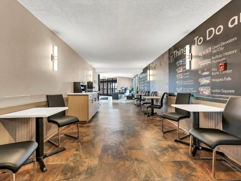 バッファロー エアポート ホテル (Buffalo Airport Hotel)の写真
