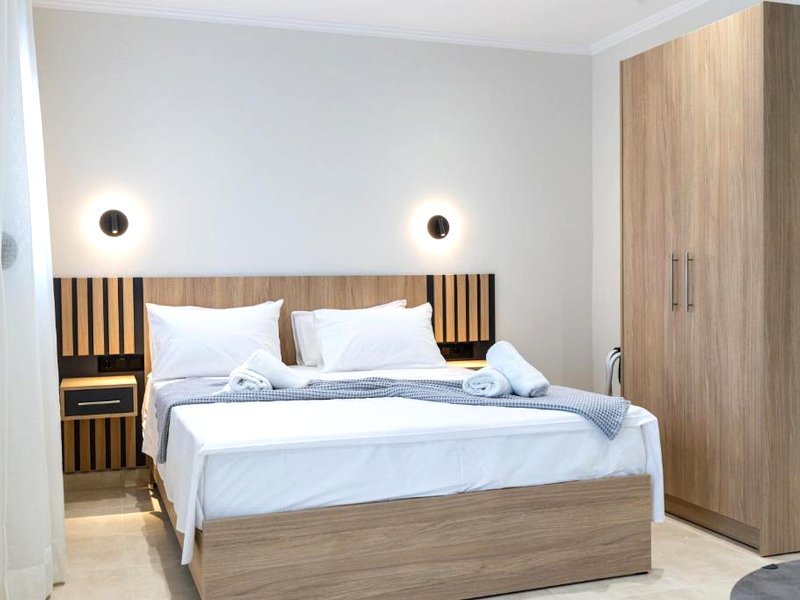 RAFKON Luxury Apartments - Myrinaの写真