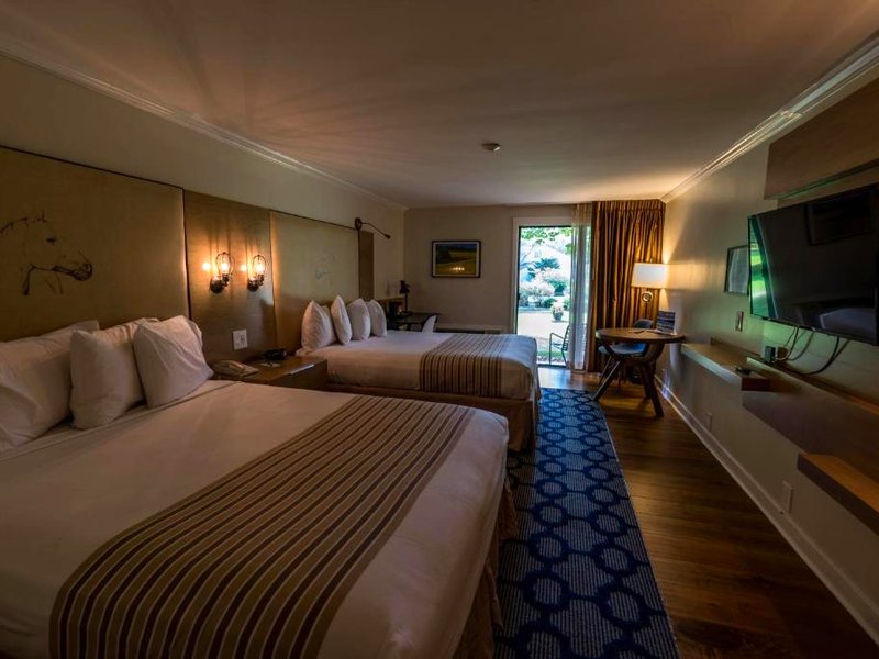 Interlaken Inn Lakevilleの写真