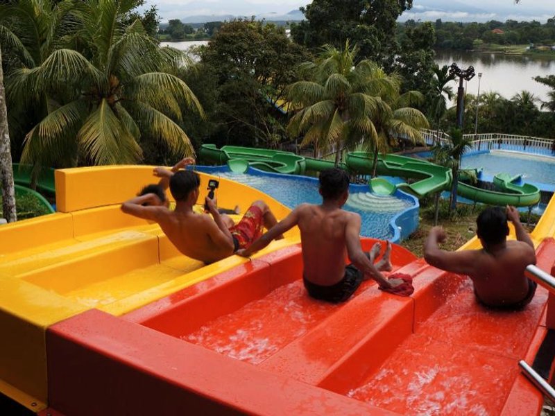 ブキット メラー レイクタウン リゾート (Bukit Merah Laketown Resort)の写真