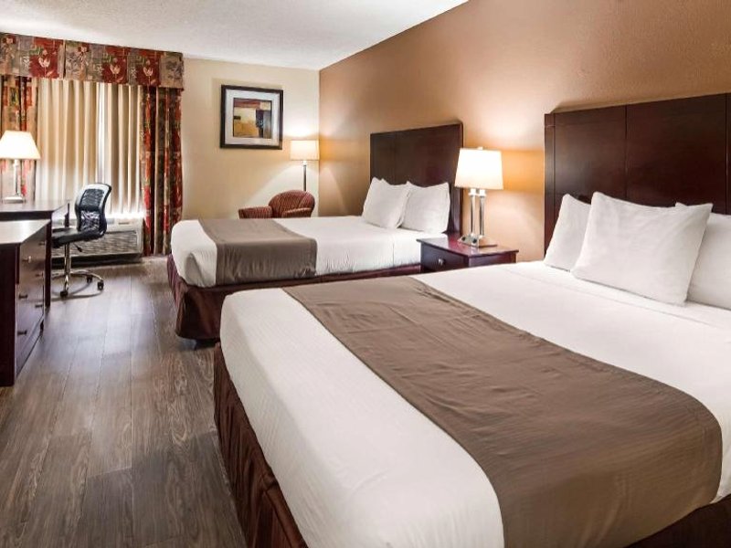 ベストウェスタン バトナー グリードムーア ホテル (Best Western Butner Creedmoor Inn)の写真