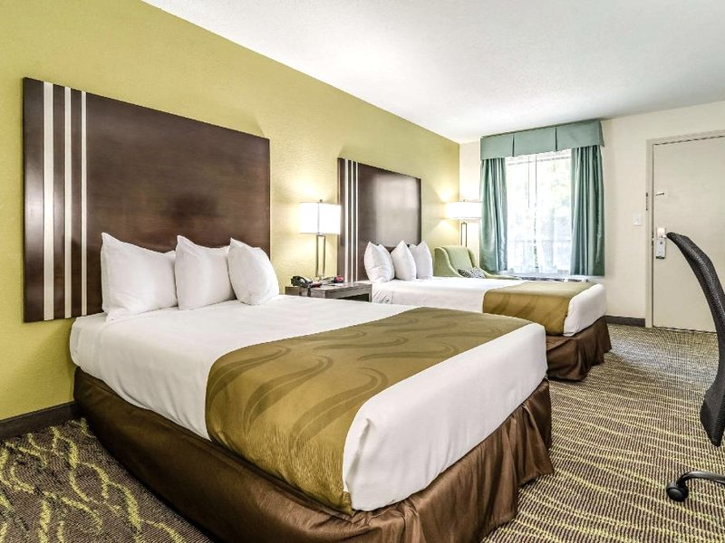 Quality Inn & Suites Creedmor - Butnerの写真